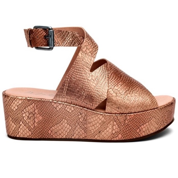 MATISSE RUNAWAY ROSE GOLD SNAKE PLATFORM SANDALS/7 - Picture 10 of 13